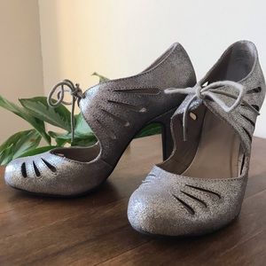 Seychelles silver sparkle heels